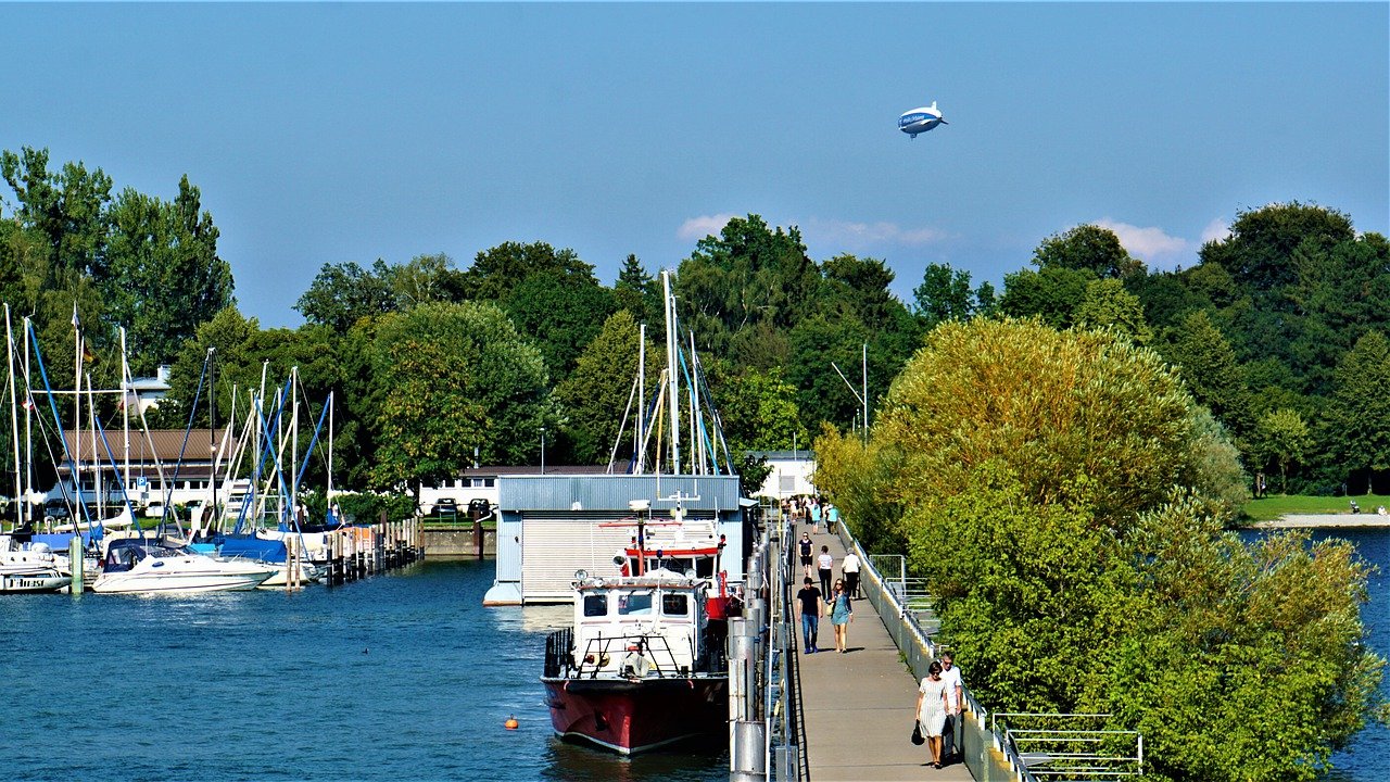 Städtereisen nach Friedrichshafen mit Bahn und Hotel